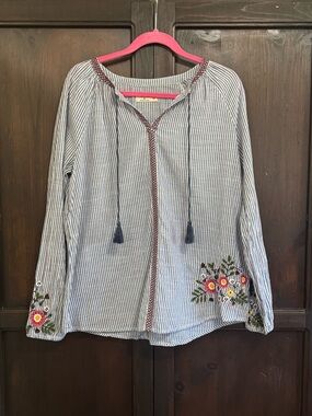 Ruff Hewn Blue and White Striped Floral Shirt Nautical size Medium Cottagecore